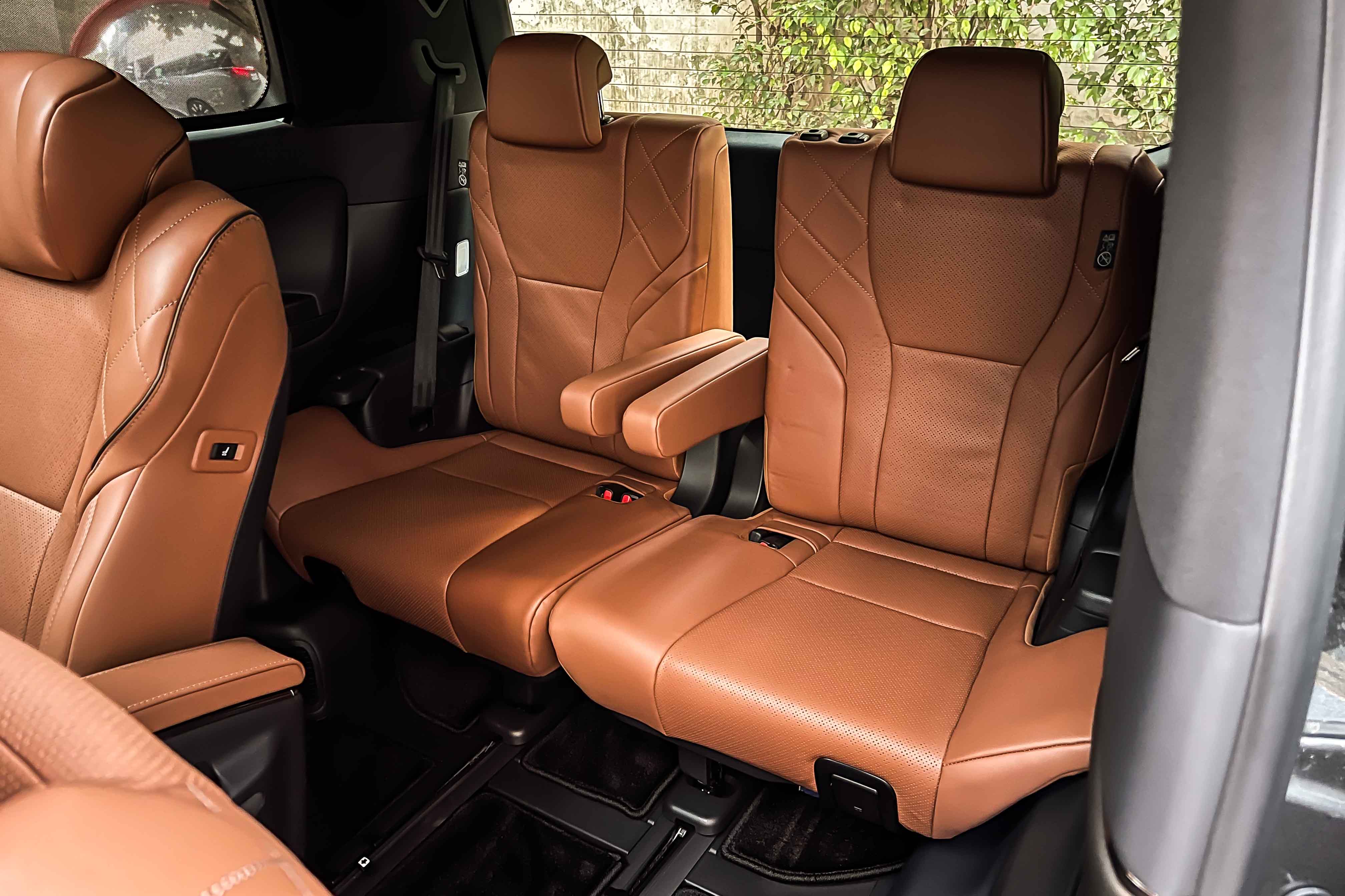 2024 TOYOTA VELLFIRE HYBRID VIP EXECUTIVE LOUNGE