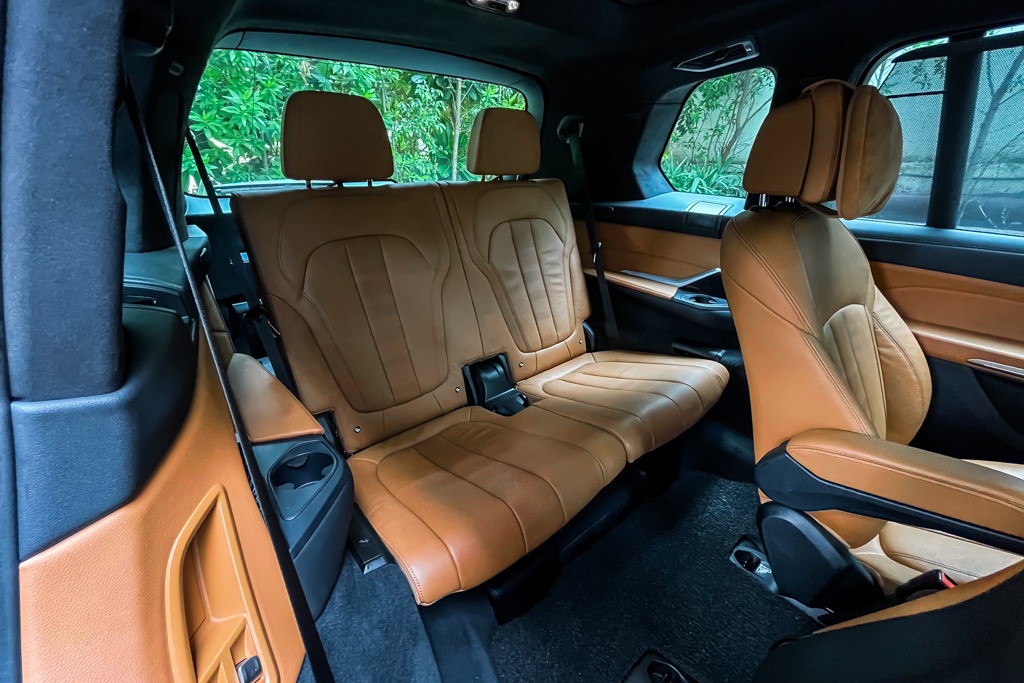 2020 BMW X7 40i M SPORT