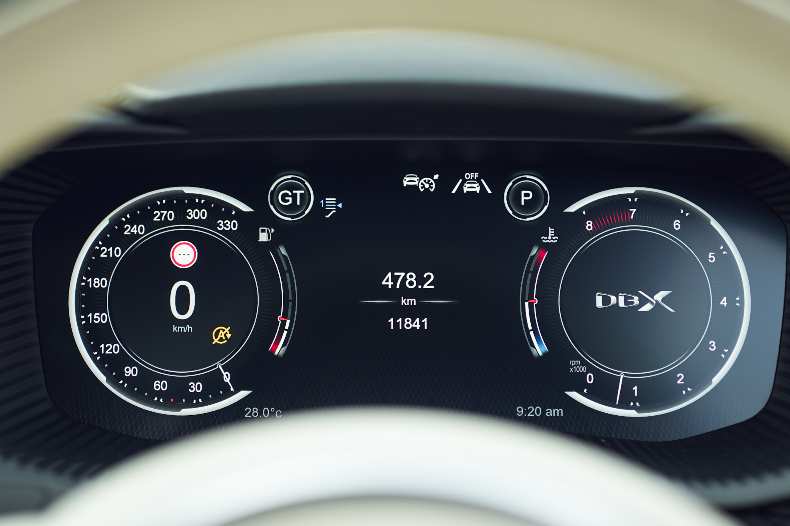 2021 ASTON MARTIN DBX