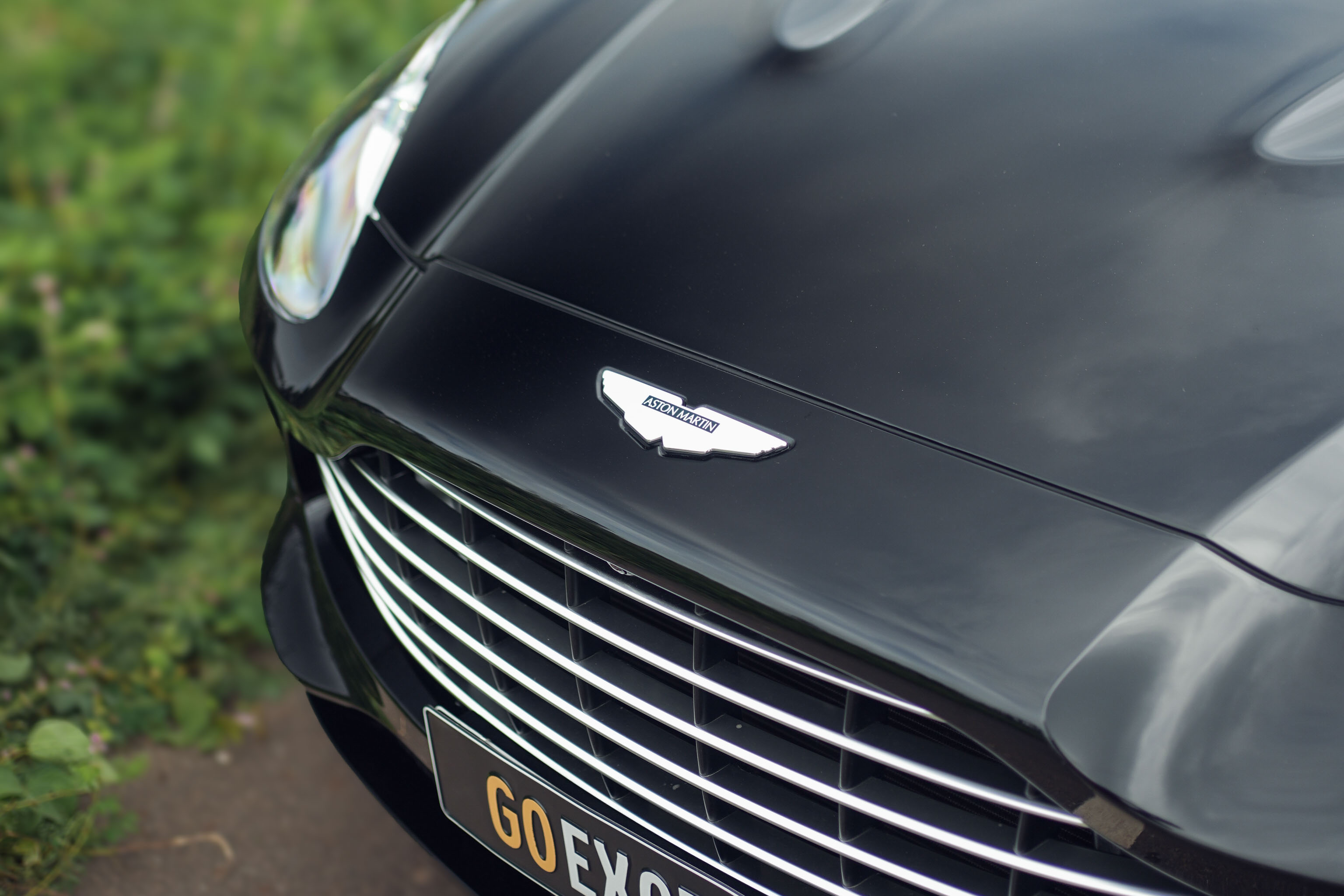 2021 ASTON MARTIN DBX