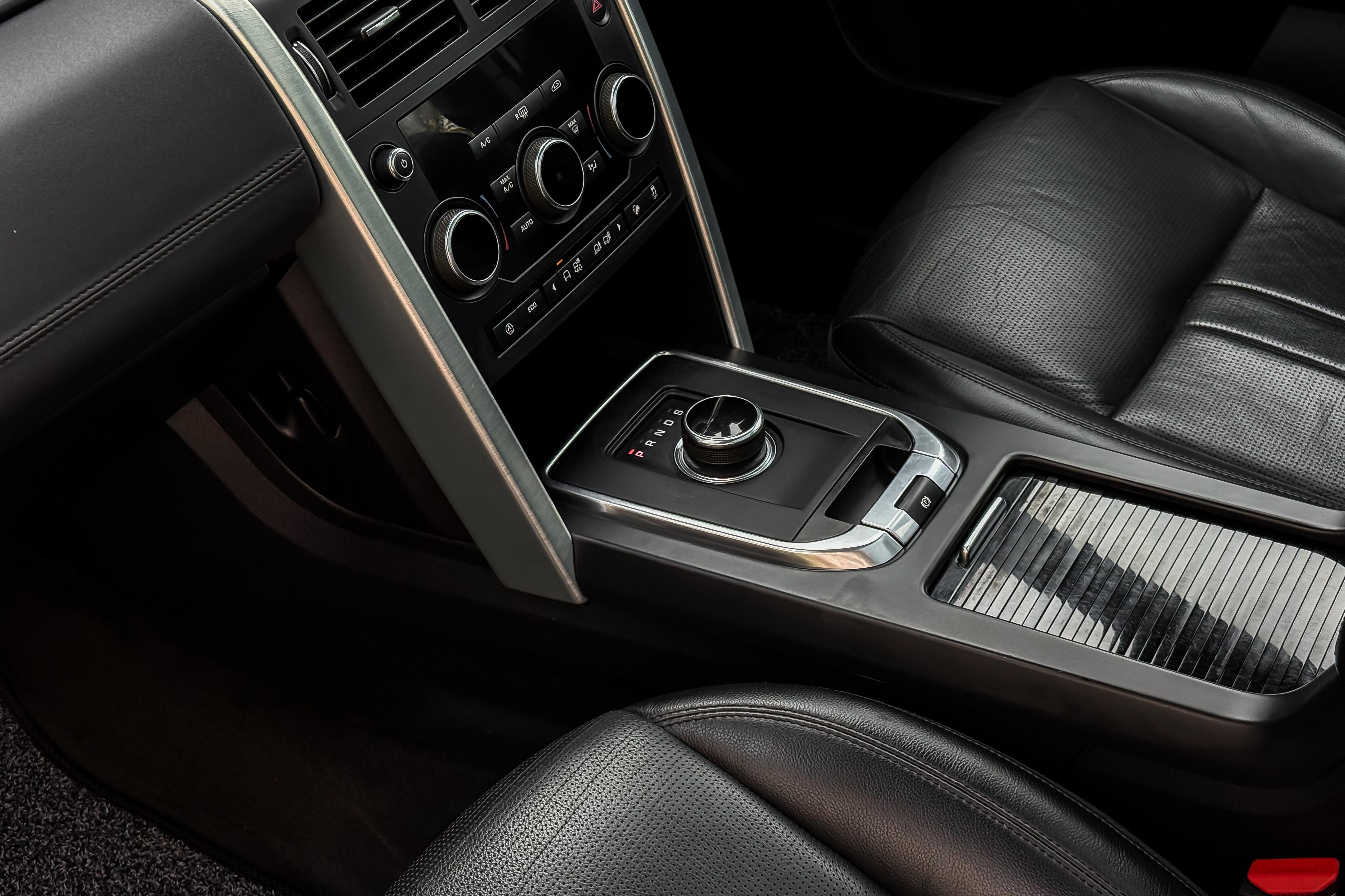 2019 LAND ROVER DISCOVERY SPORT HSE