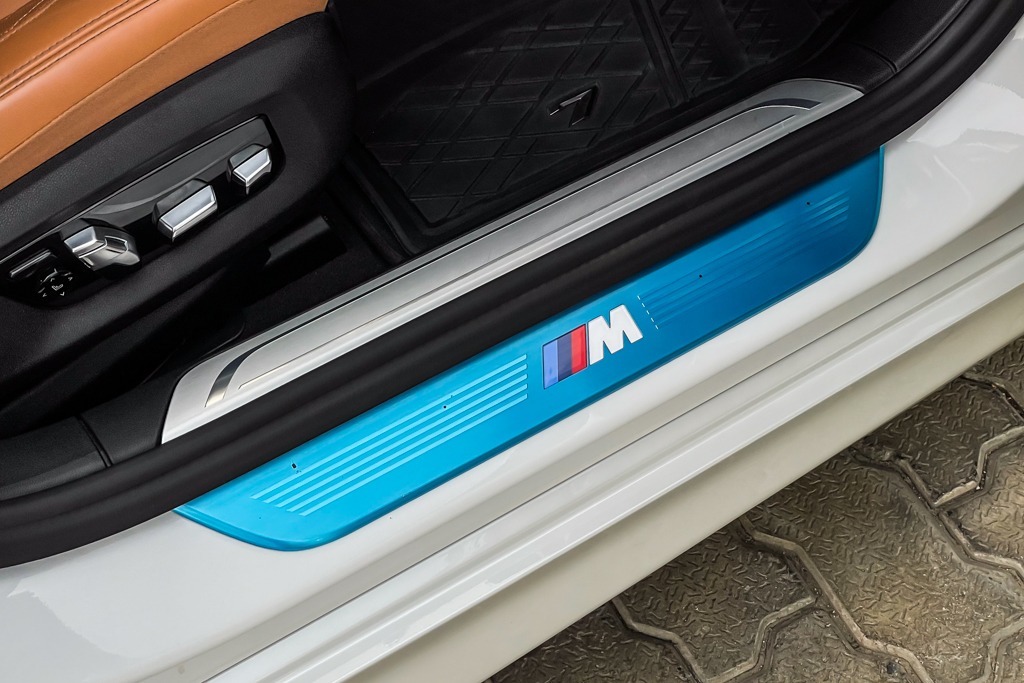 2021 BMW 740LI M SPORT