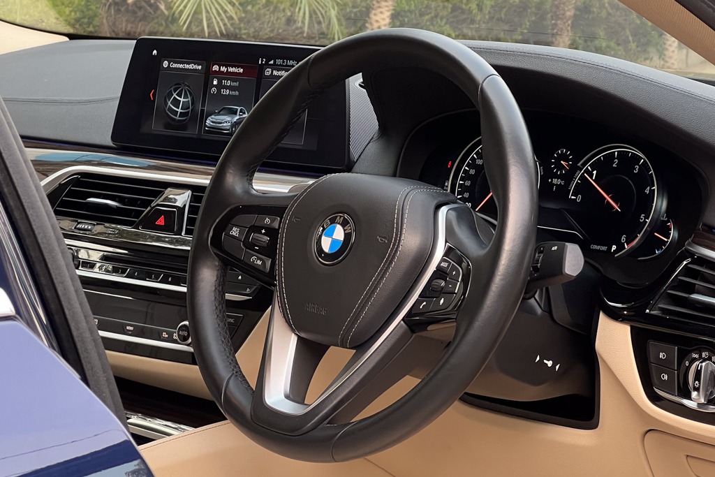 2018 BMW 520d LUXURY LINE