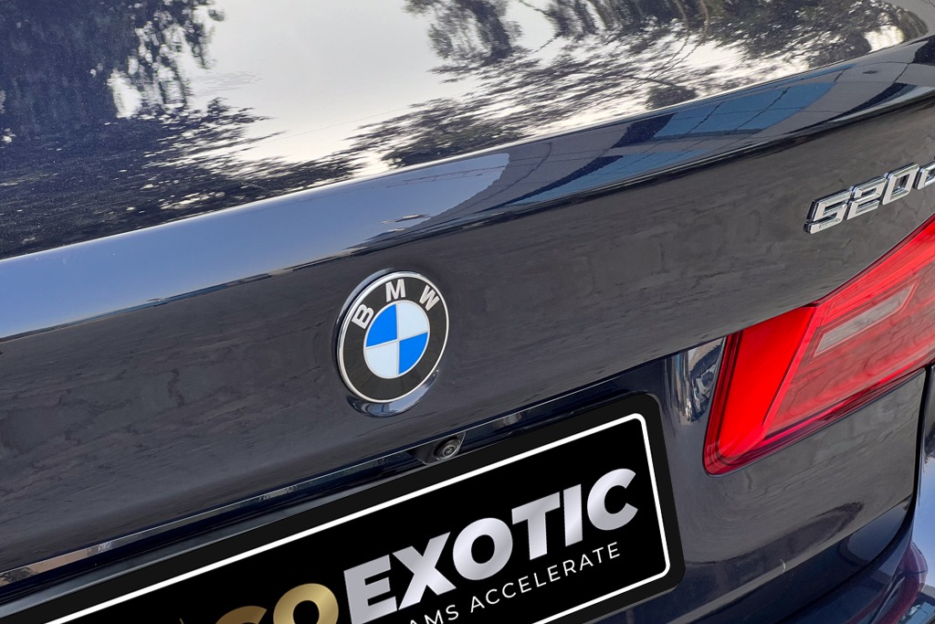 2018 BMW 520d LUXURY LINE