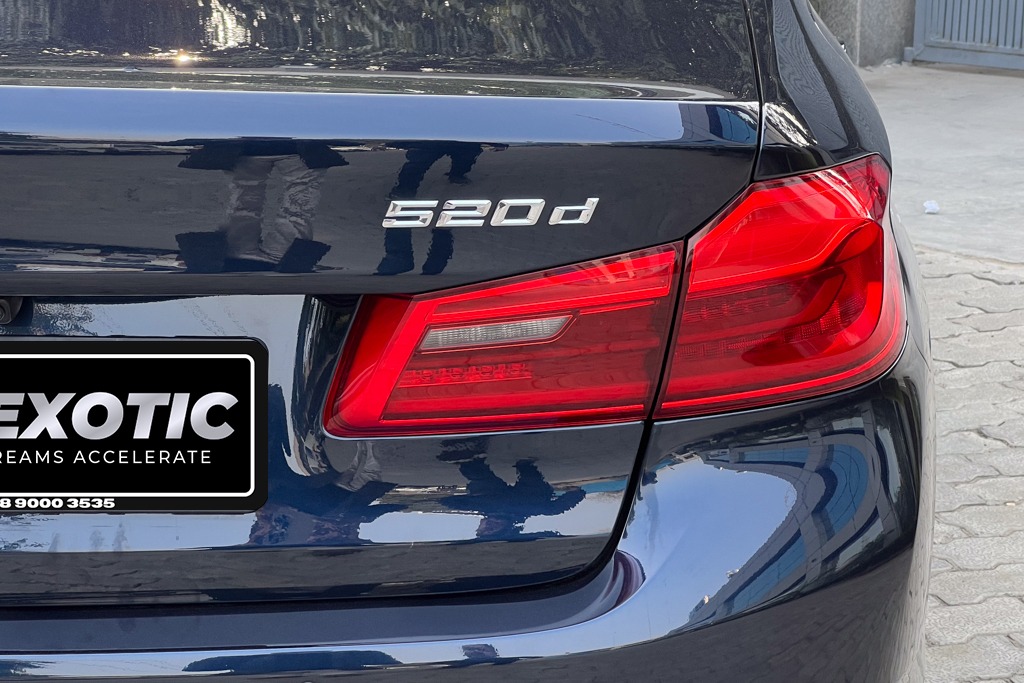 2018 BMW 520d LUXURY LINE