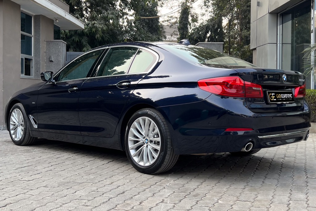2018 BMW 520d LUXURY LINE