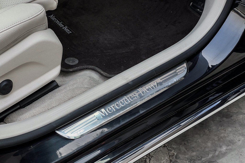 2021 MERCEDES BENZ E200 EXCLUSIVE