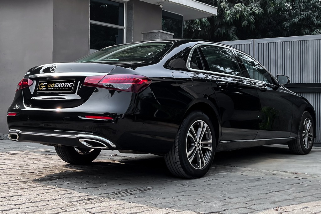 2021 MERCEDES BENZ E200 EXCLUSIVE