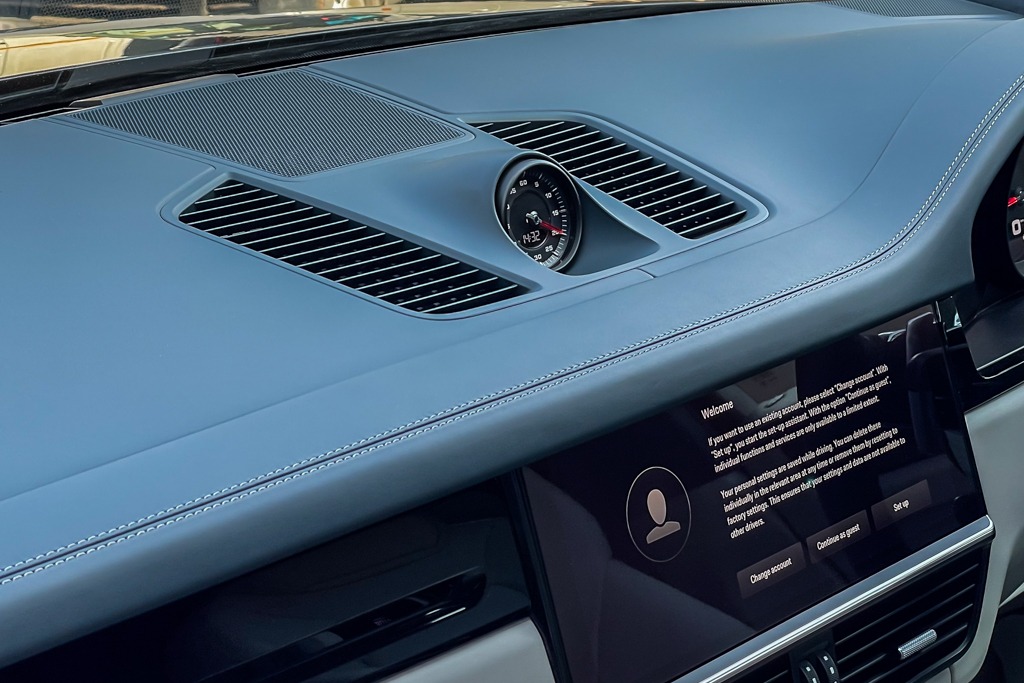 2021 PORSCHE CAYENNE COUPE