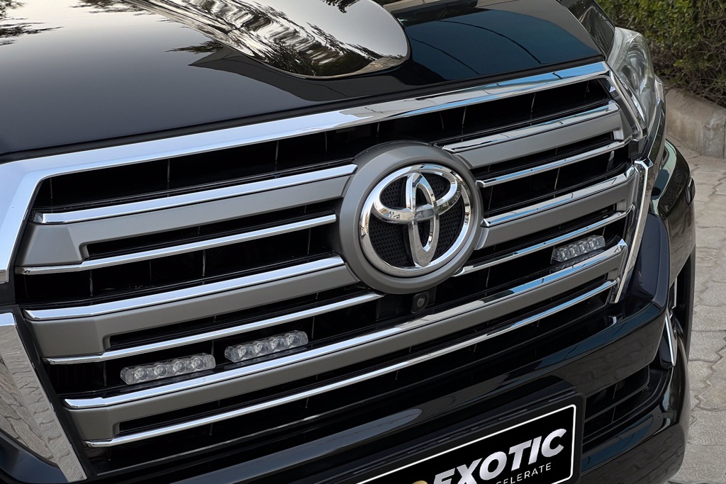 2017 TOYOTA LC200 VX