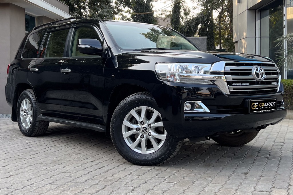 2017 TOYOTA LC200 VX