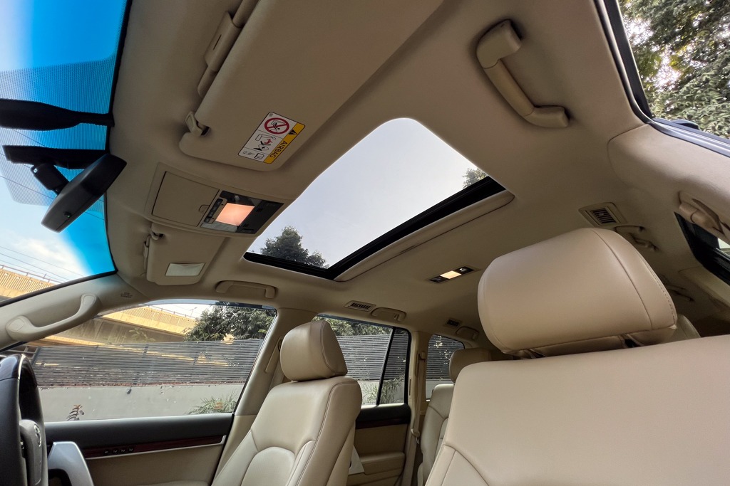 2017 TOYOTA LC200 VX