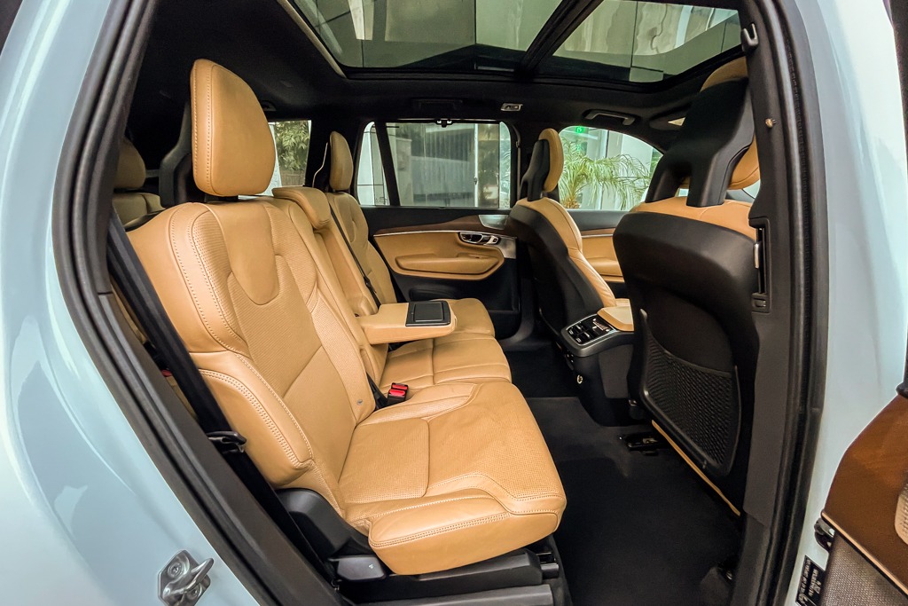 2016 VOLVO XC90 D5 INSCRIPTION