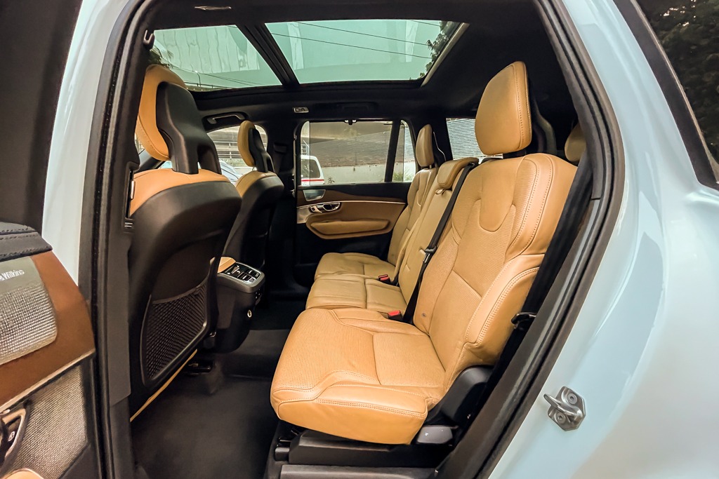 2016 VOLVO XC90 D5 INSCRIPTION