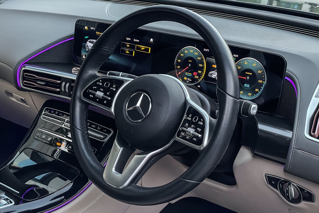 MERCEDES BENZ EQC 400 4MATIC