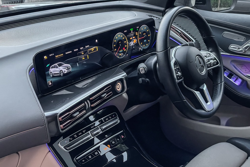 MERCEDES BENZ EQC 400 4MATIC