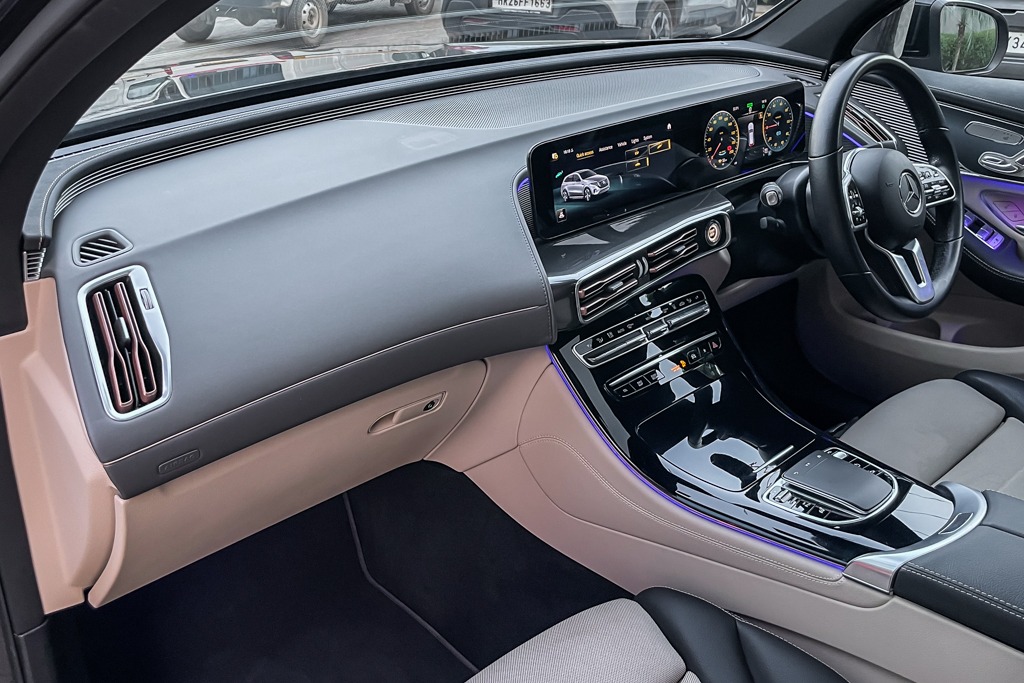 MERCEDES BENZ EQC 400 4MATIC