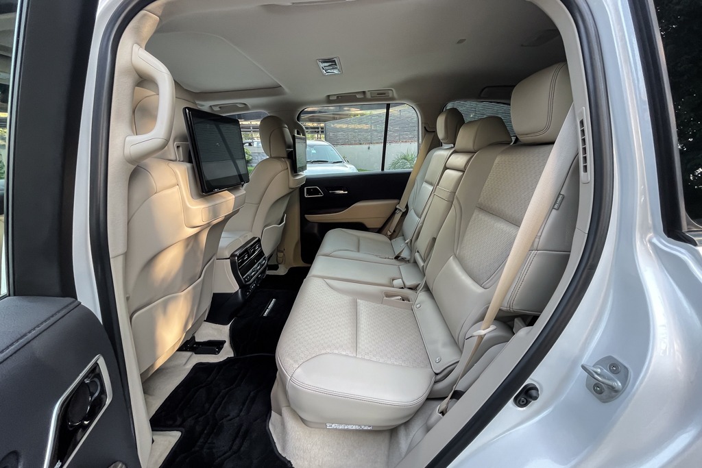 2022 TOYOTA LAND CRUISER ZX 300