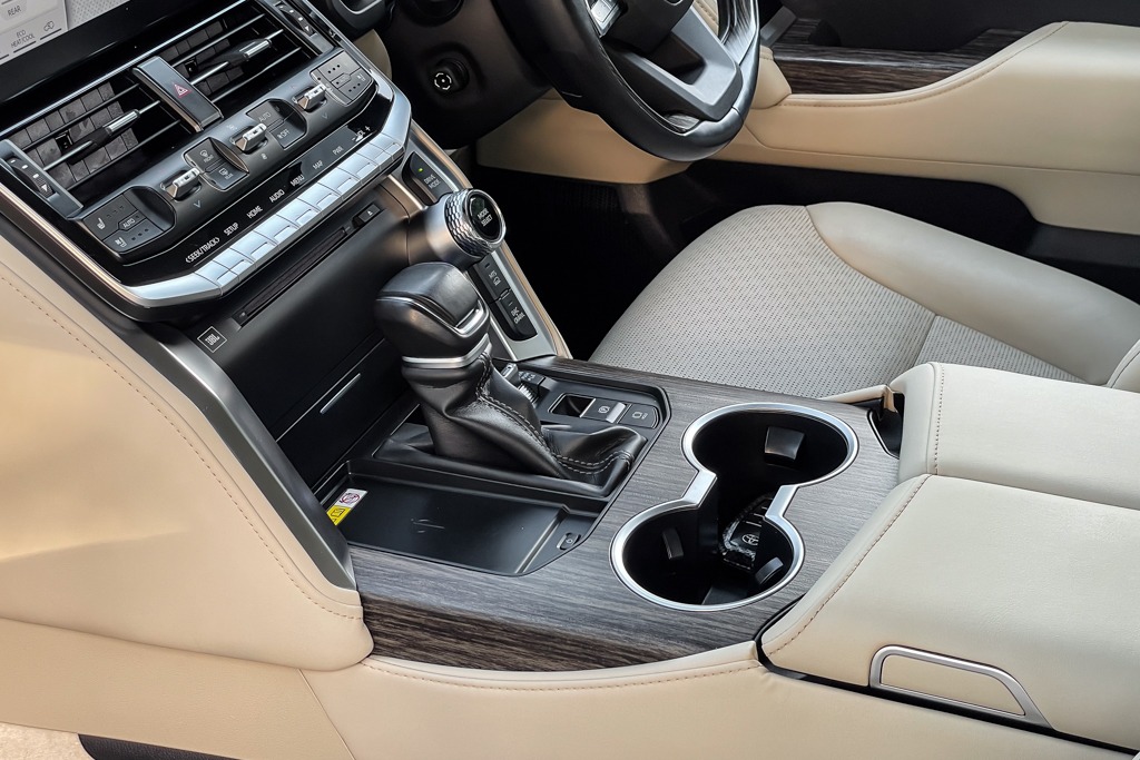 2022 TOYOTA LAND CRUISER ZX 300