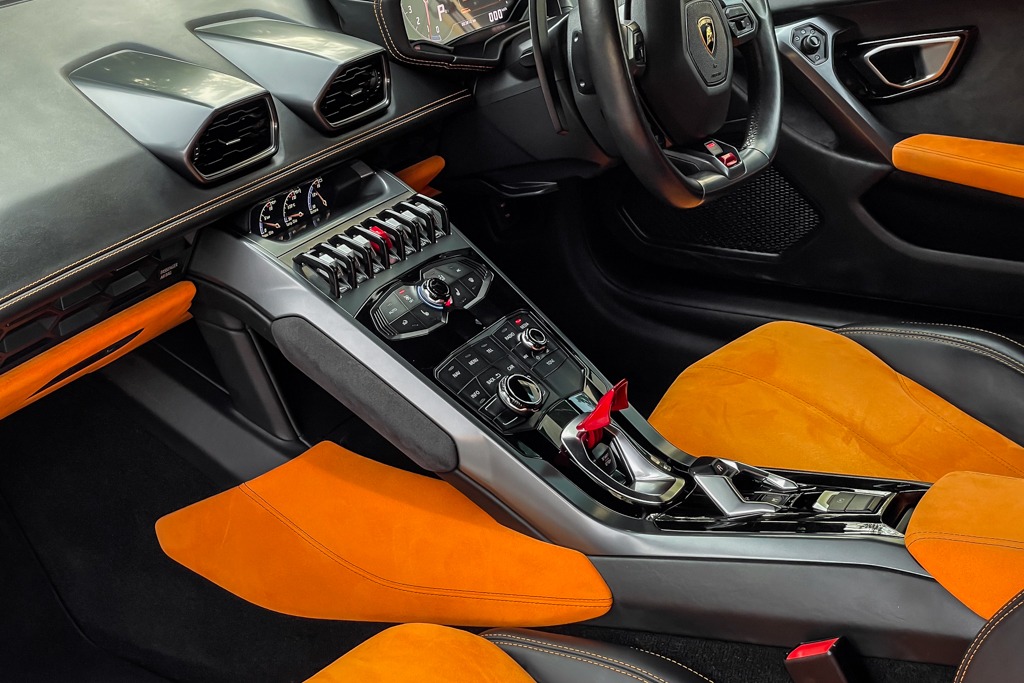 2015 LAMBORGHINI HURACAN 610-4