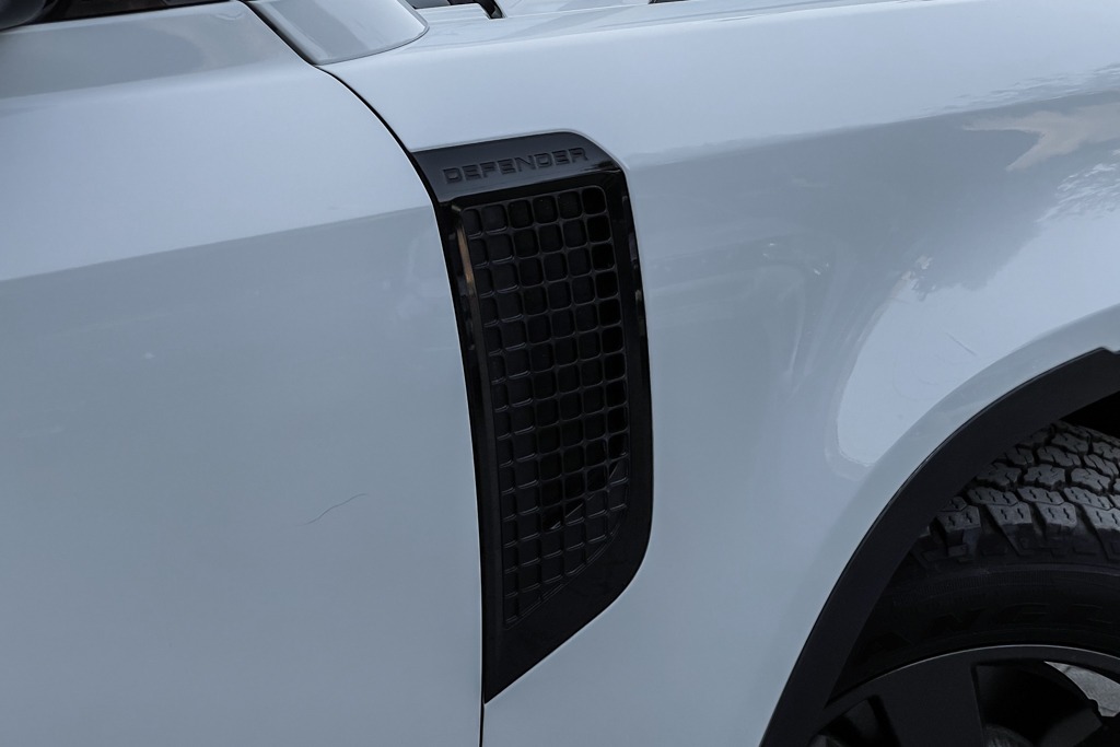 2023 LAND ROVER DEFENDER HSE