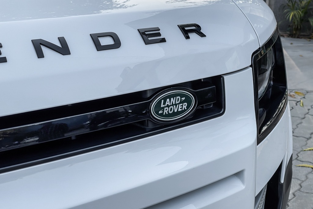 2023 LAND ROVER DEFENDER HSE