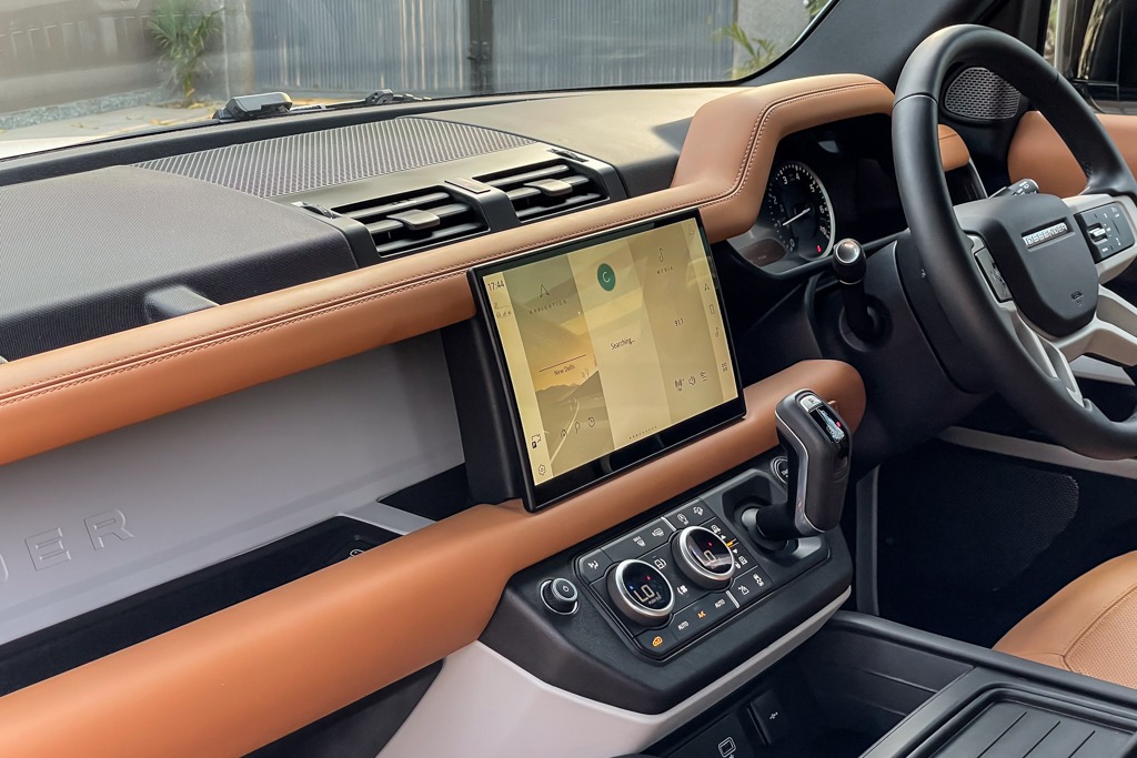 2023 LAND ROVER DEFENDER HSE