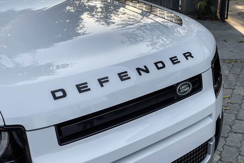 2023 LAND ROVER DEFENDER HSE
