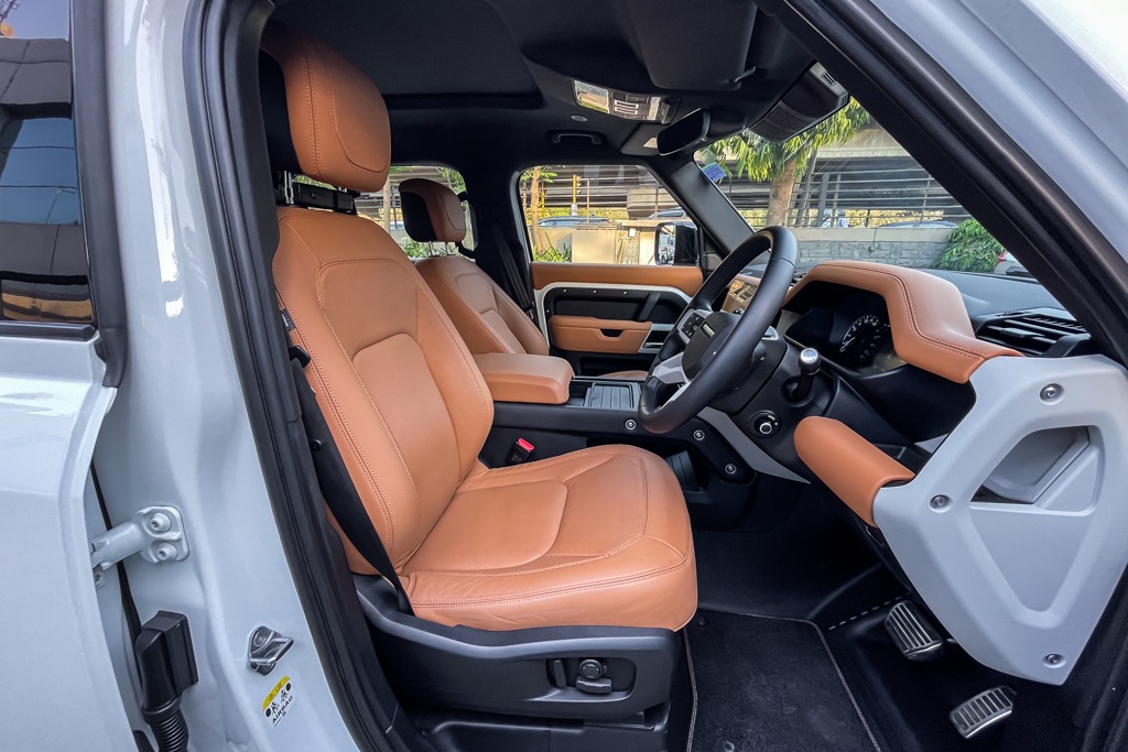 2023 LAND ROVER DEFENDER HSE