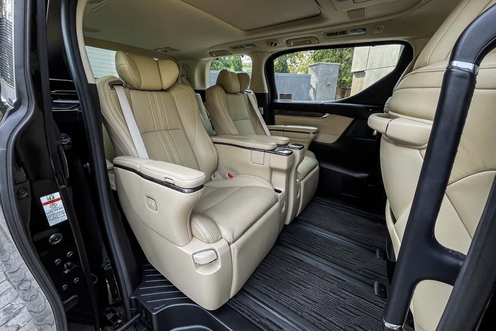 2021 TOYOTA VELLFIRE EXECUTIVE LOUNGE