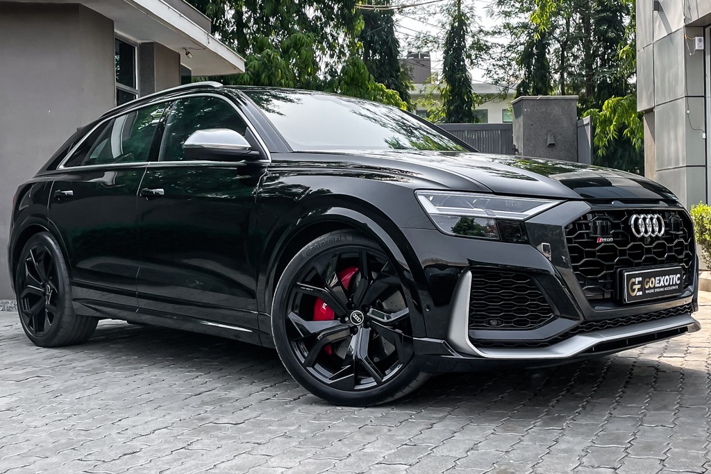 2024 AUDI RS Q8
