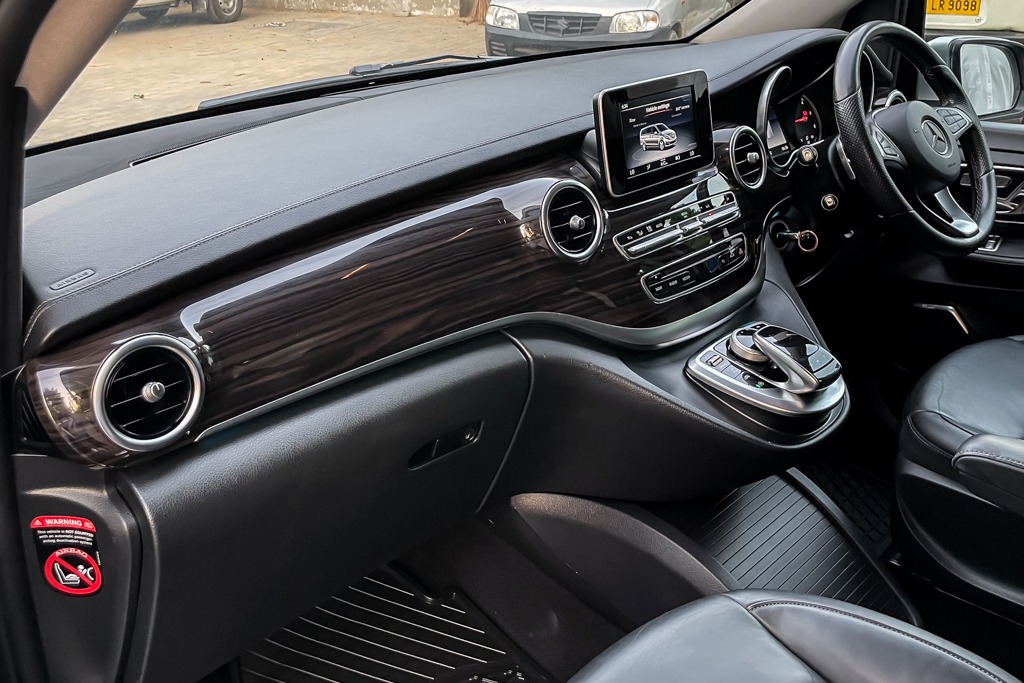 2019 MERCEDES BENZ V220D EXCLUSIVE