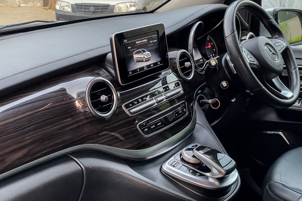 2019 MERCEDES BENZ V220D EXCLUSIVE