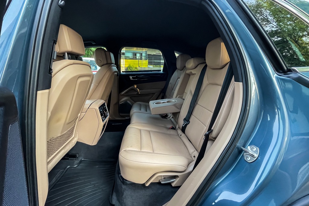 2018 PORSCHE CAYENNE