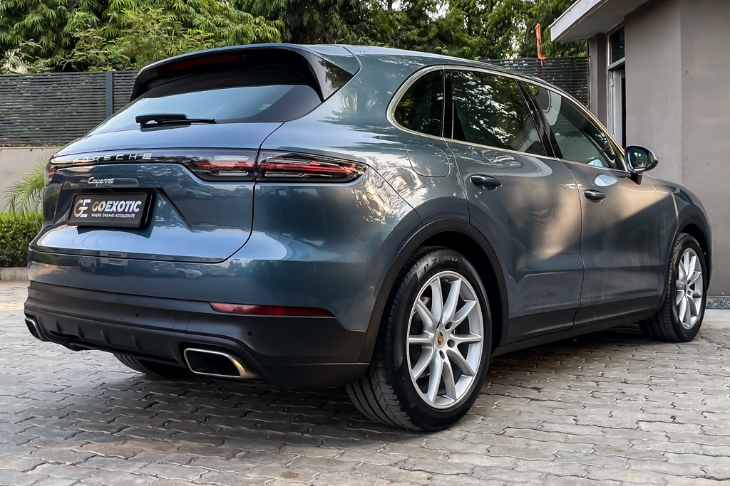 2018 PORSCHE CAYENNE