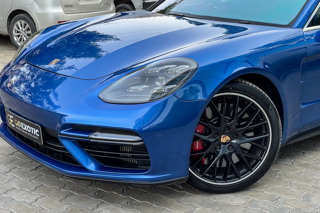 2017 PORSCHE PANAMERA TURBO