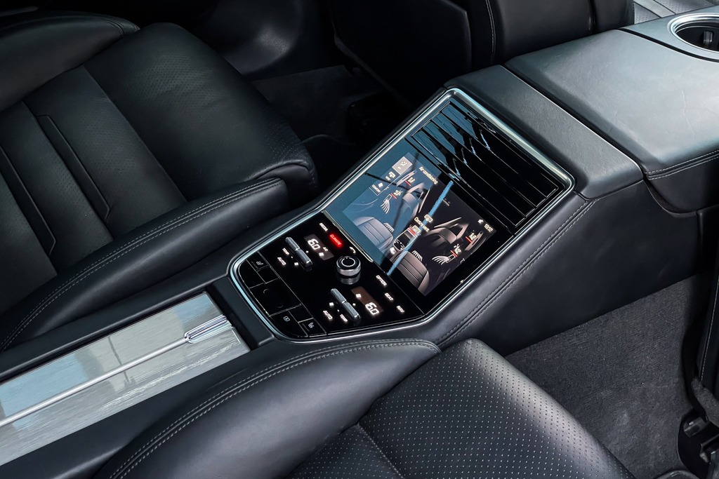 2017 PORSCHE PANAMERA TURBO