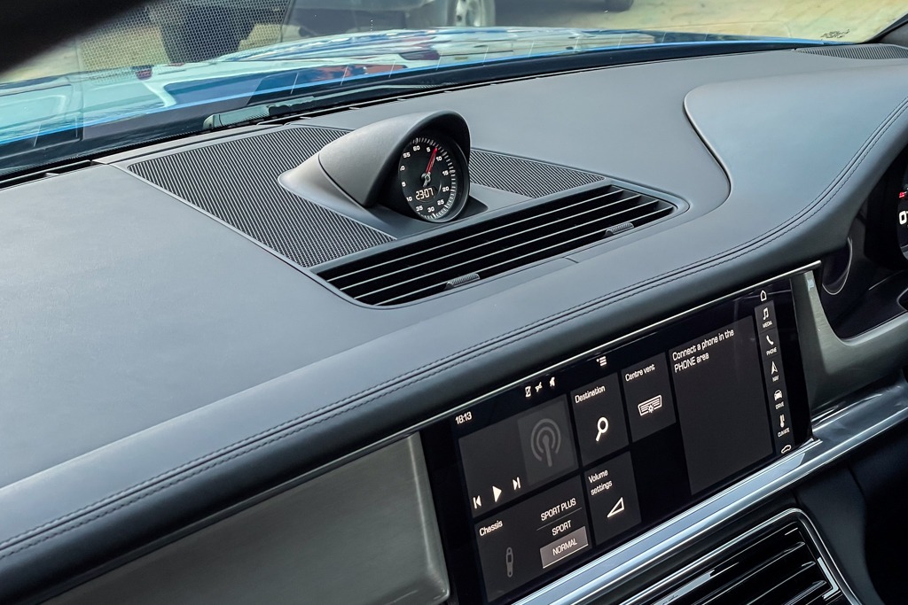 2017 PORSCHE PANAMERA TURBO