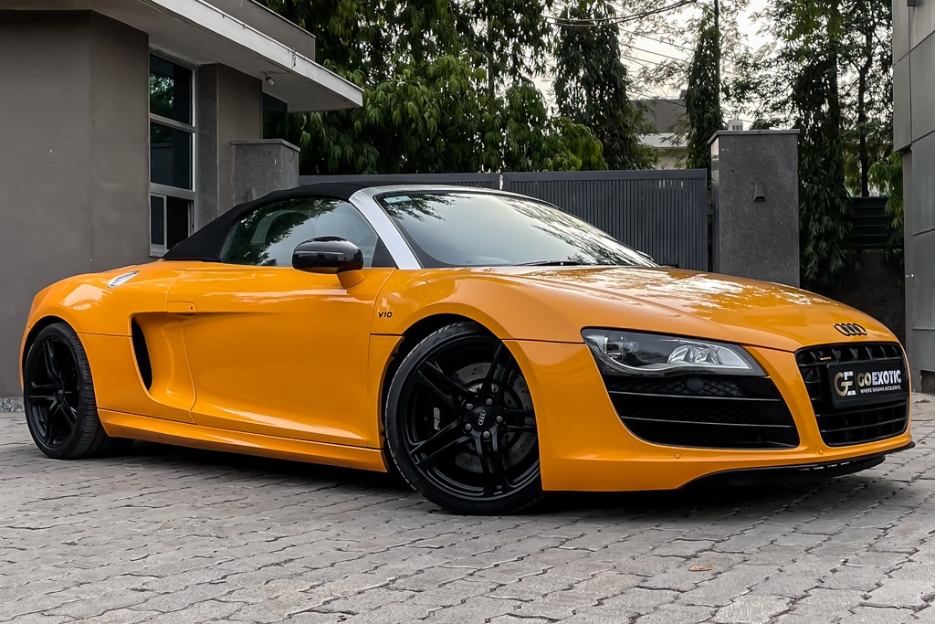 2011 AUDI R8 V10 SPYDER