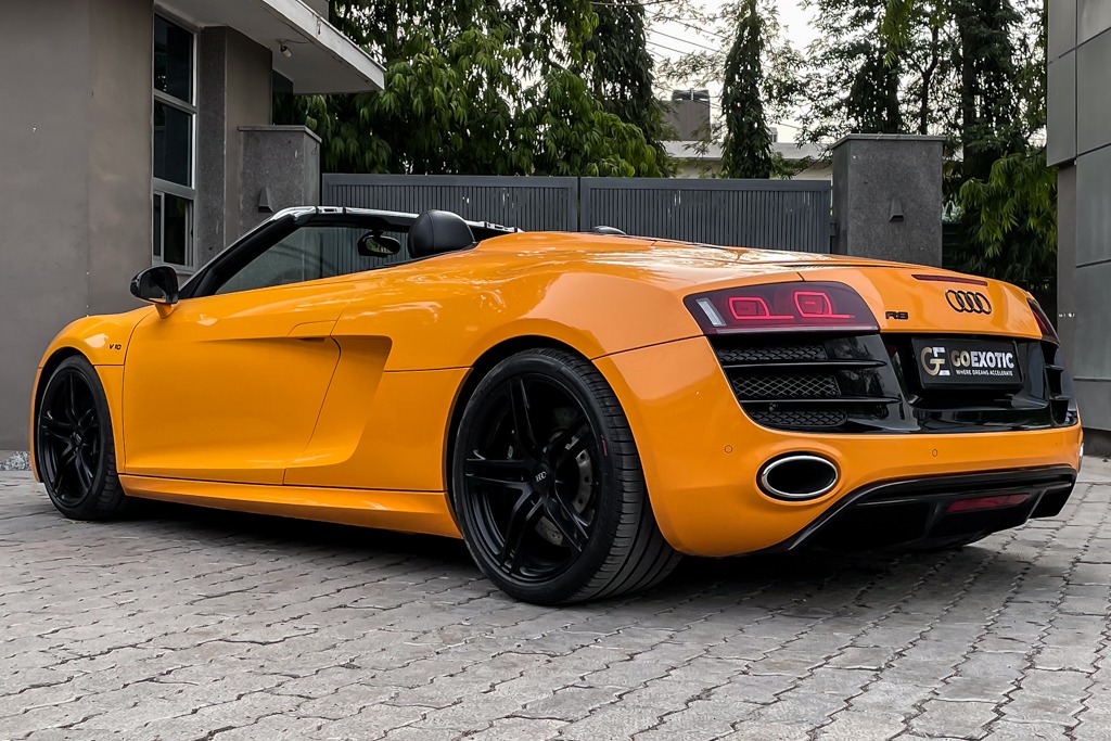 2011 AUDI R8 V10 SPYDER