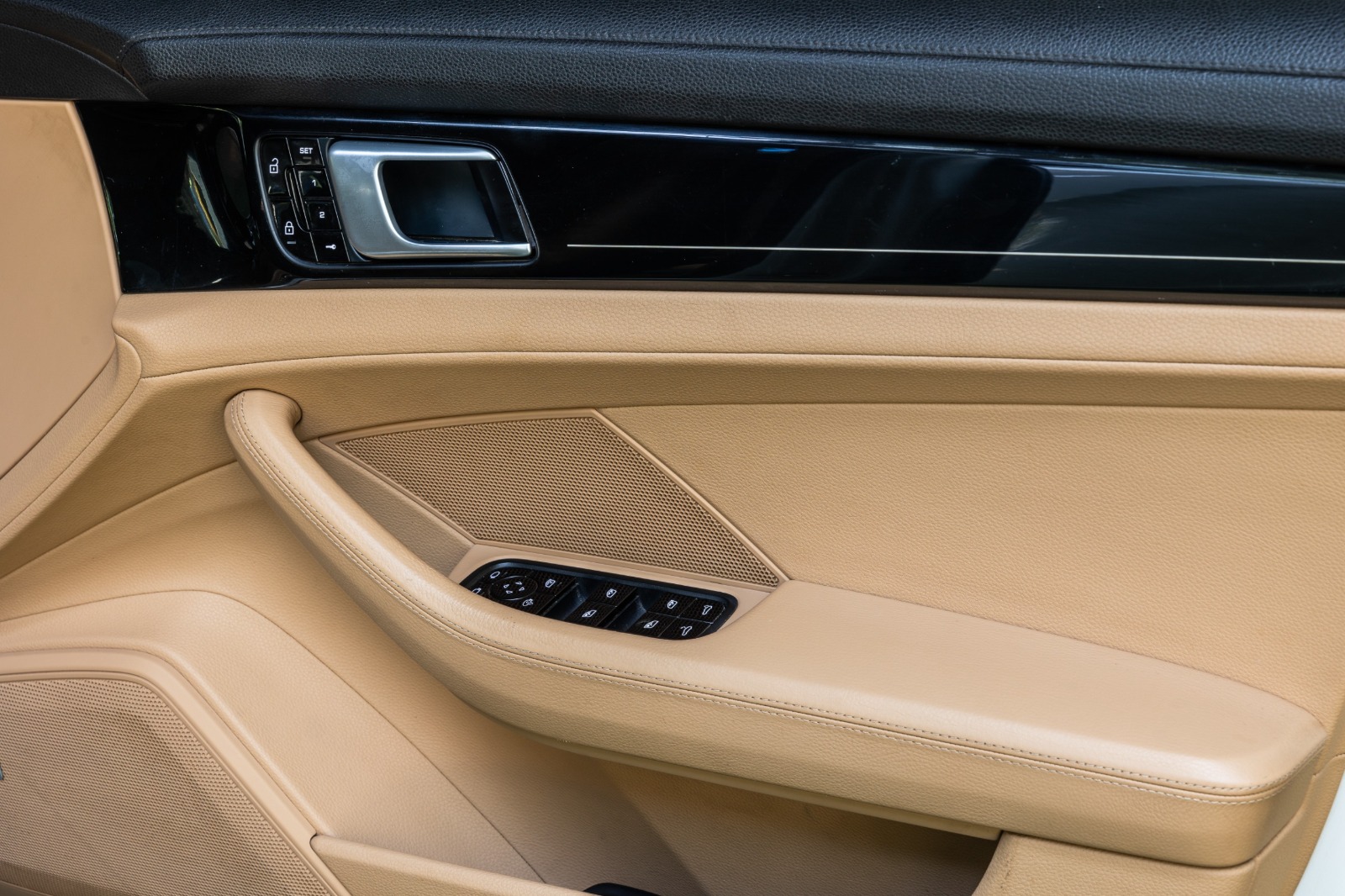 2020 PORSCHE PANAMERA 4 10 YEARS EDITION