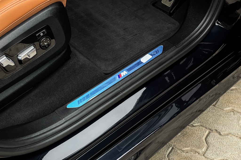 2021 BMW X5 40i M SPORT