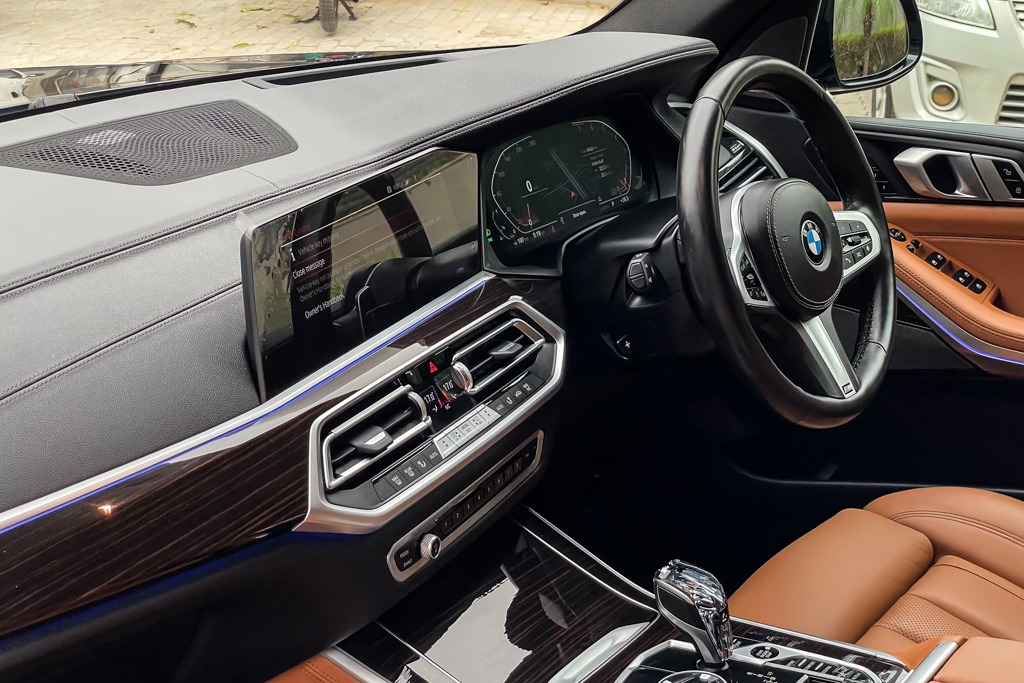 2021 BMW X5 40i M SPORT