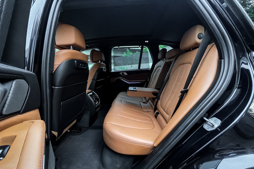 2021 BMW X5 40i M SPORT