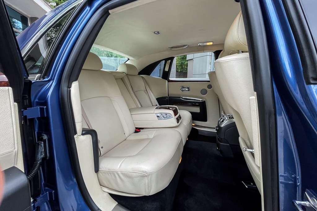 2010 ROLLS ROYCE GHOST SERIES I BLUE