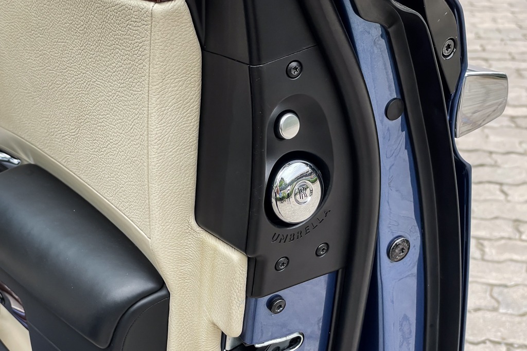 2010 ROLLS ROYCE GHOST SERIES I BLUE