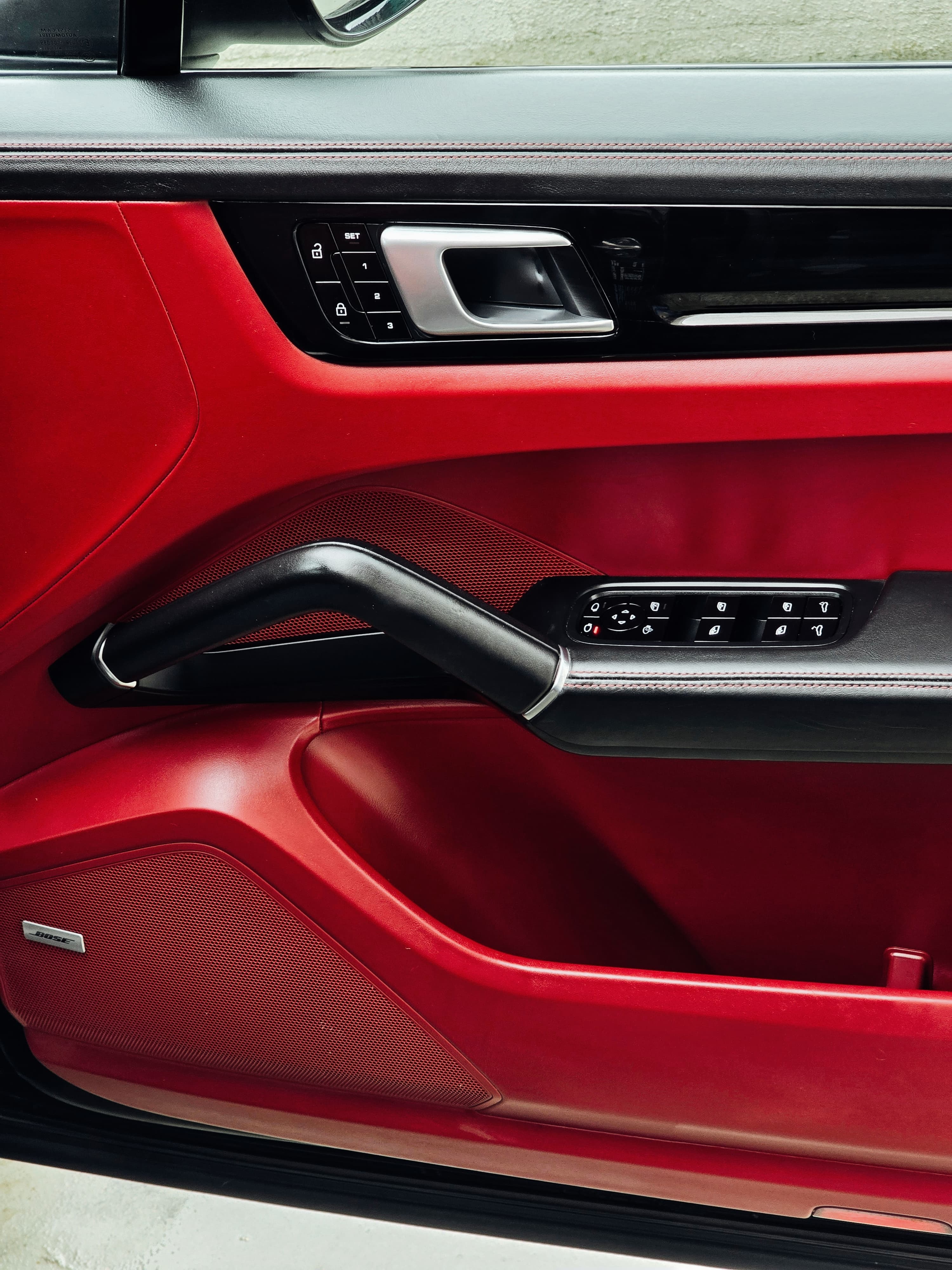 2021 PORSCHE CAYENNE COUPE