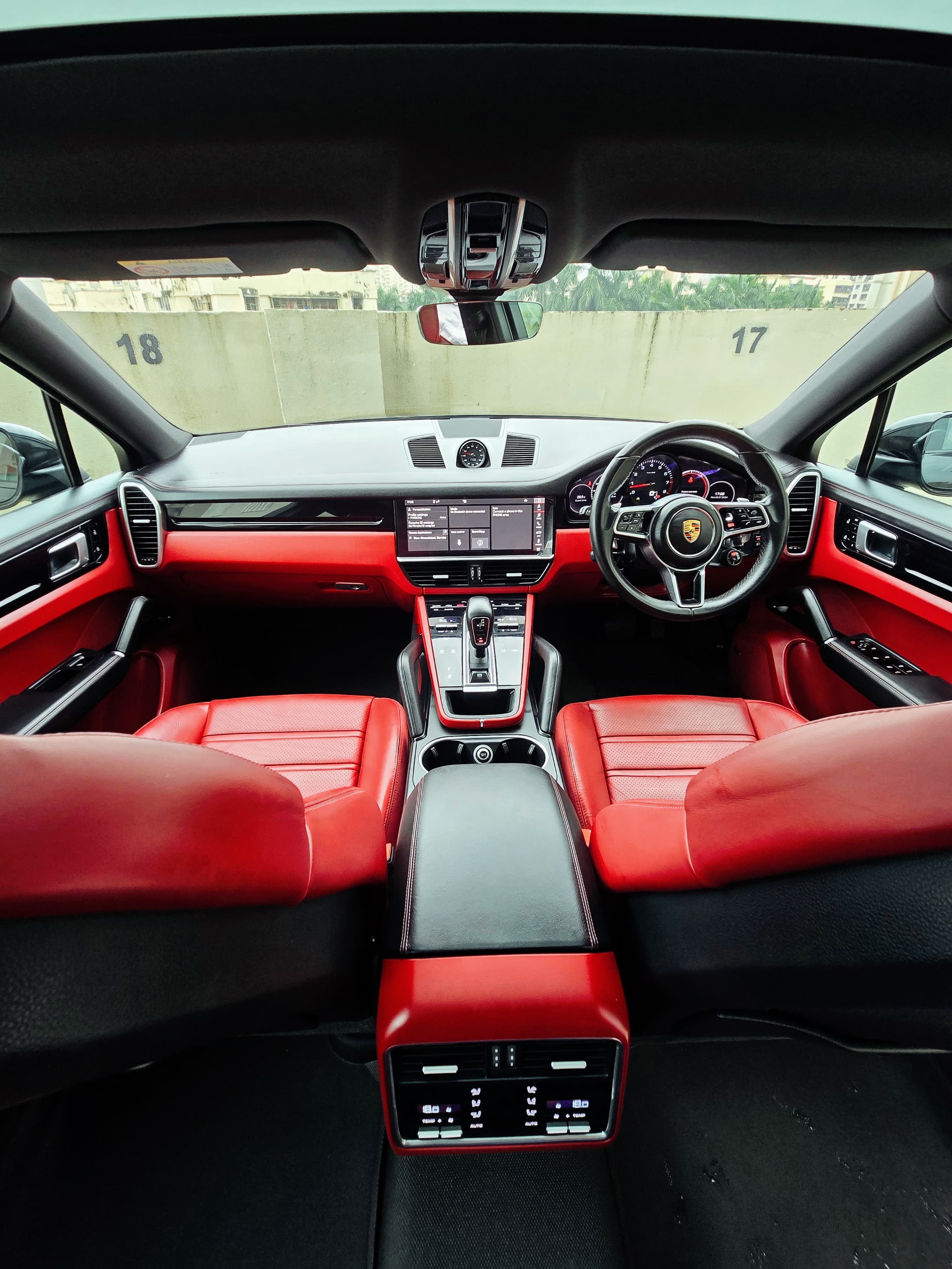 2021 PORSCHE CAYENNE COUPE