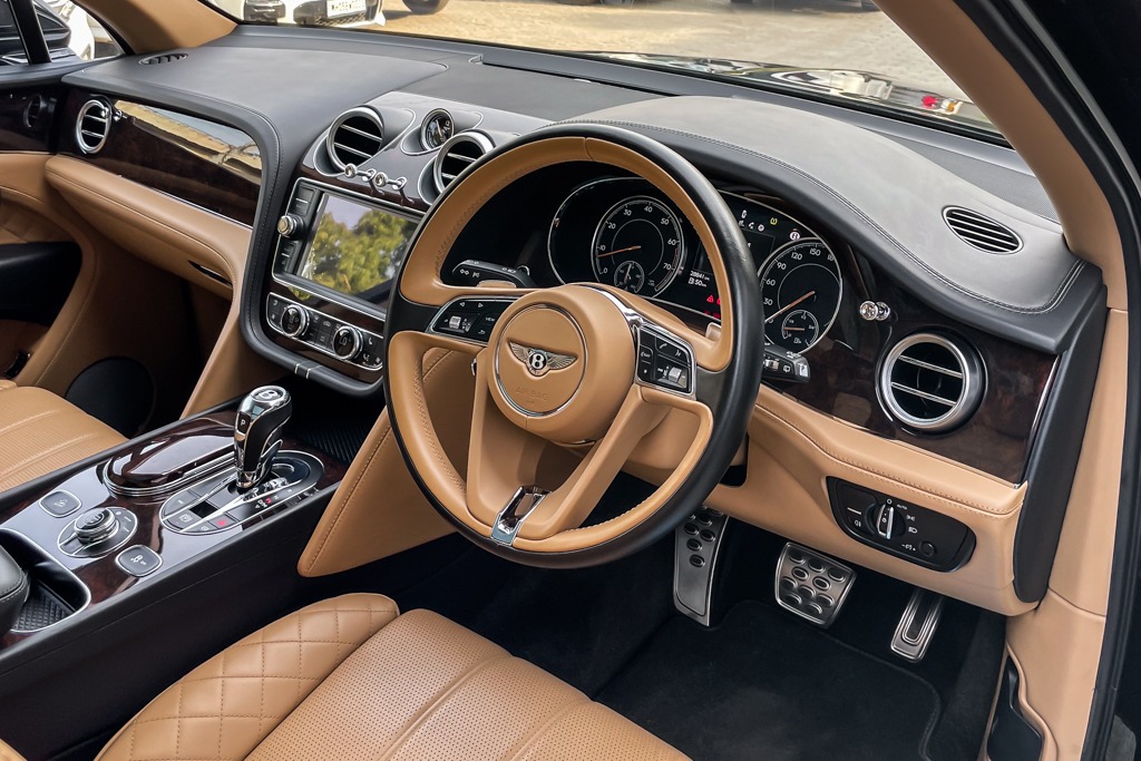 2017 BENTLEY BENTAYGA W12