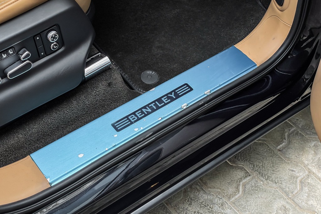 2017 BENTLEY BENTAYGA W12